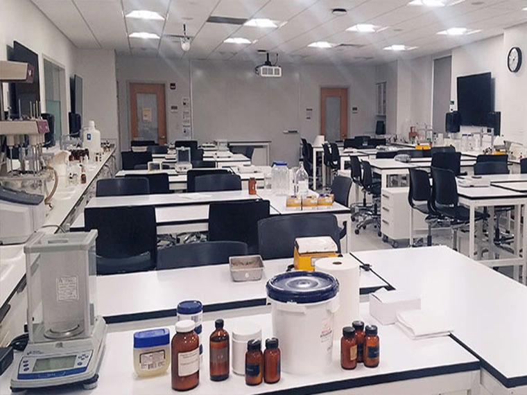 laser welding machine in labs
