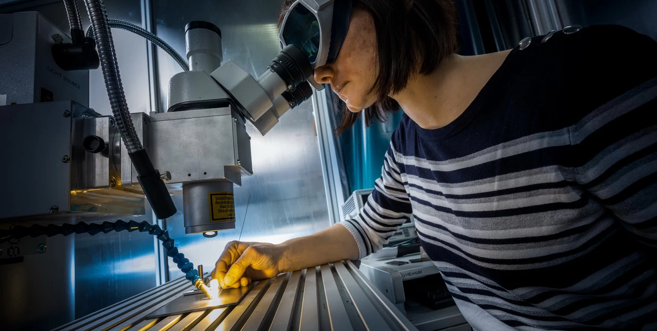 Fibre Lasers: A Paradigm Shift in Industrial Welding Fibre Lasers: A Paradigm Shift in Industrial Welding